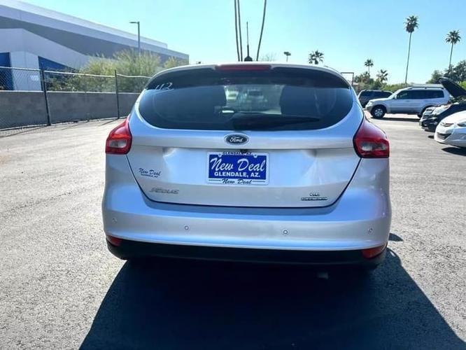 2015 ford focus se 4dr hatchback in glendale, arizona