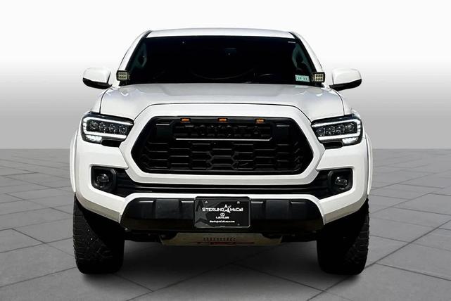 2022 toyota tacoma sr
