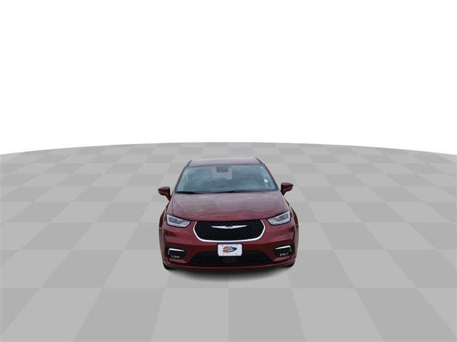 2022 chrysler pacifica hybrid touring l