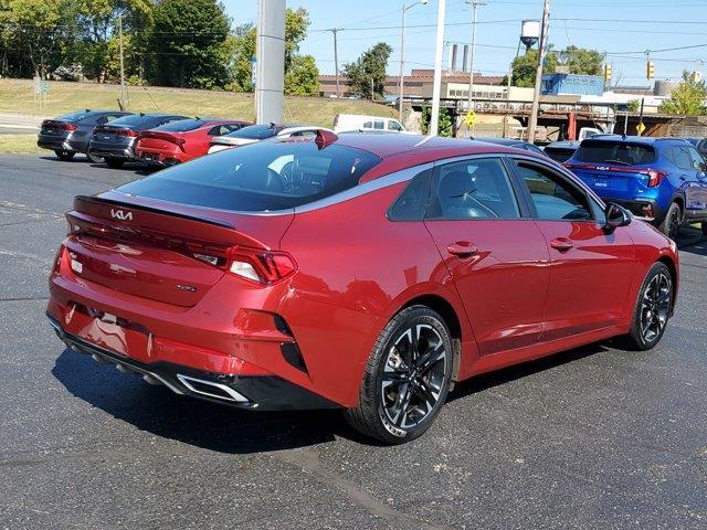 2022 kia k5 gt-line