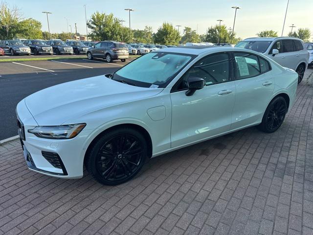 2024 volvo s60 recharge plug-in hybrid t8 plus black edition
