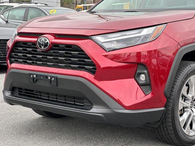 2024 toyota rav4 xle premium