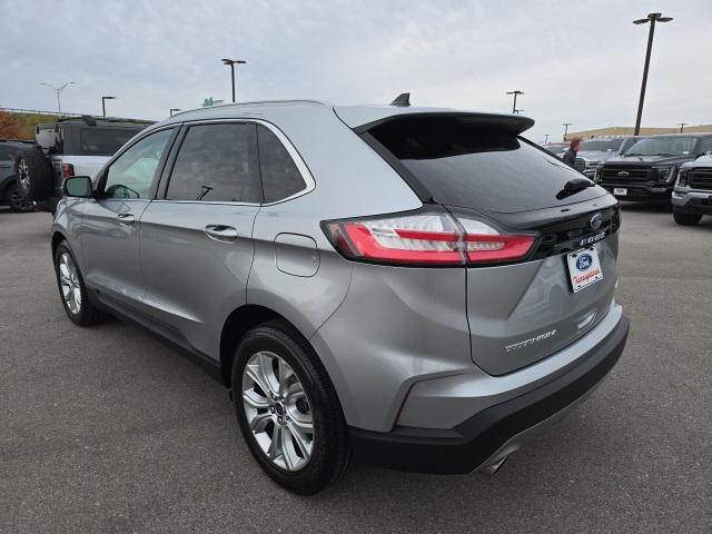 2022 ford edge titanium