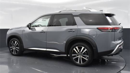 2024 Nissan Pathfinder platinum