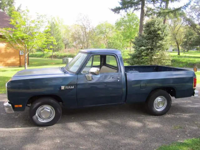 1988 dodge d150 shortbed 100% rust-free original - *must see!