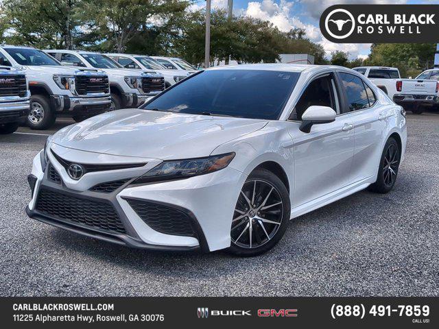2021 toyota camry se