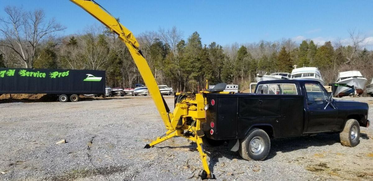 chevrolet k20 4x4 backhoe truck
