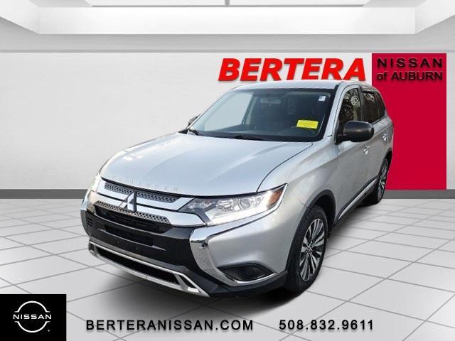 2020 mitsubishi outlander es