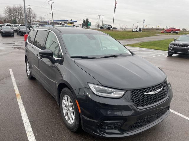 2023 chrysler pacifica touring l