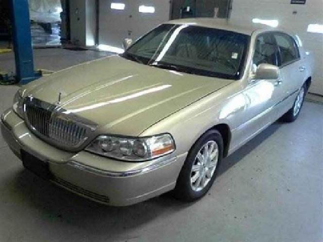 2011 lincoln town car signature limited sedan 4d in pittsburgh, pa