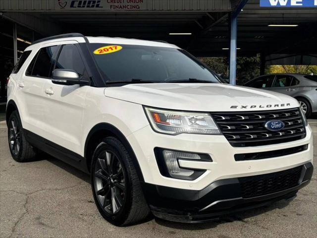2017 ford explorer xlt