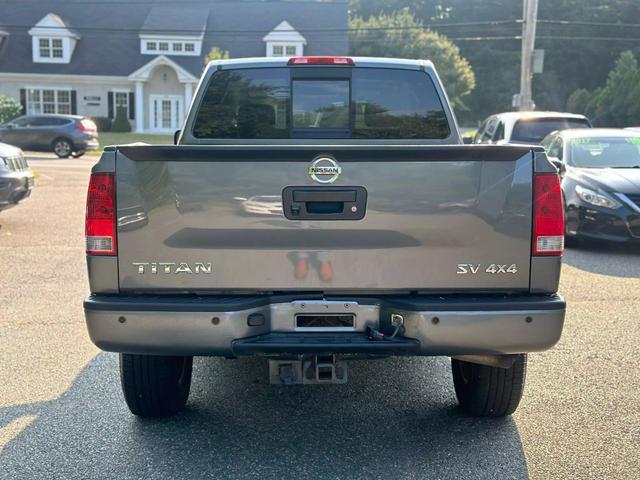 2013 nissan titan sv