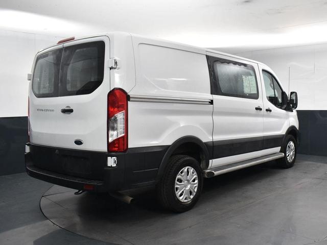 2023 ford transit-250 base