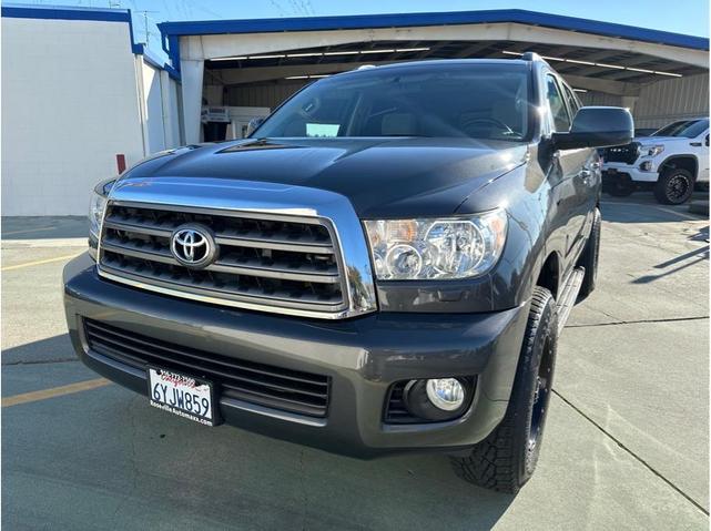 2012 toyota sequoia sr5