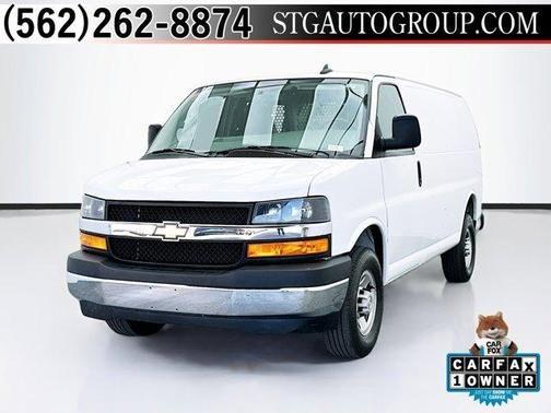 2022 chevrolet express 2500