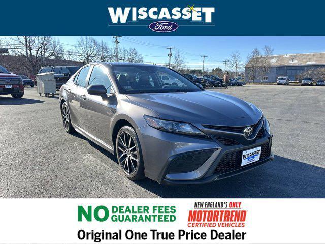 2021 toyota camry se
