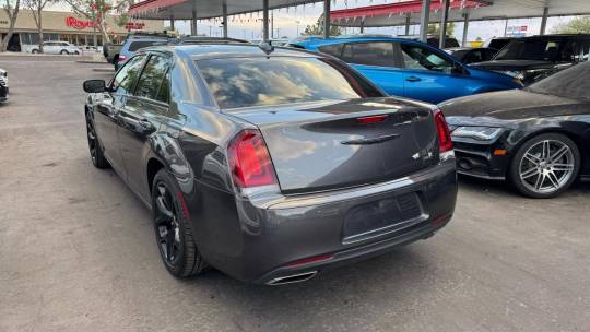 2022 Chrysler 300