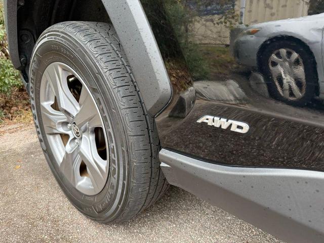 2022 toyota rav4 hybrid xle