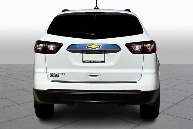 2017 chevrolet traverse ls