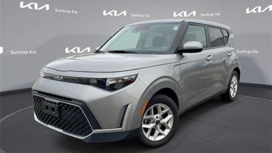 2023 kia soul lx