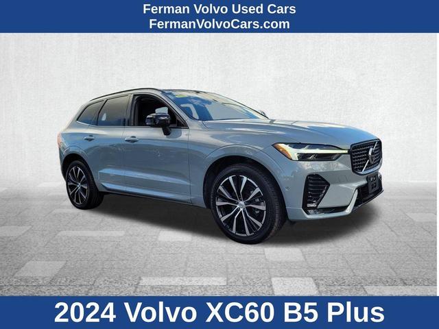 2024 volvo xc60 b5 plus dark theme
