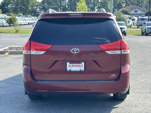 2012 toyota sienna base