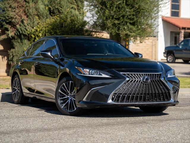 2023 lexus es 300h base
