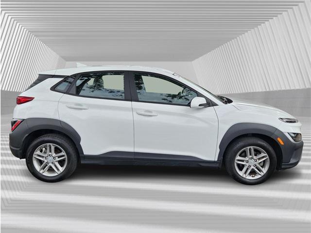 2022 hyundai kona se