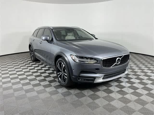 2018 volvo v90 cross country t5