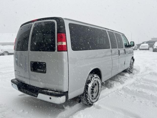 2014 chevrolet express 3500 lt