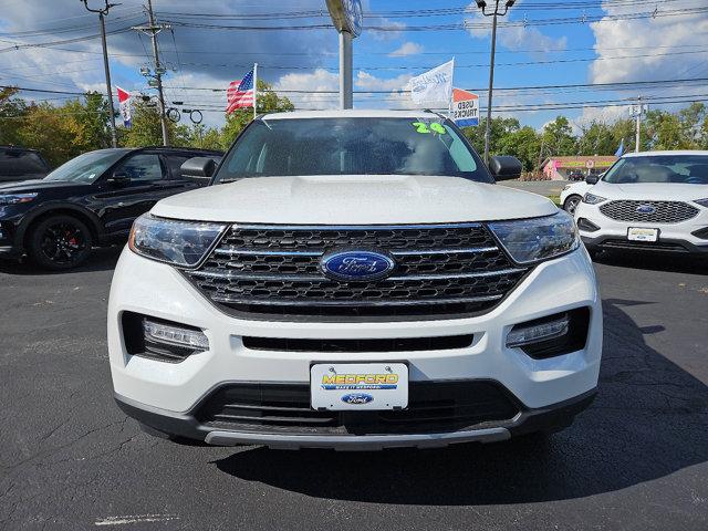 2024 ford explorer xlt