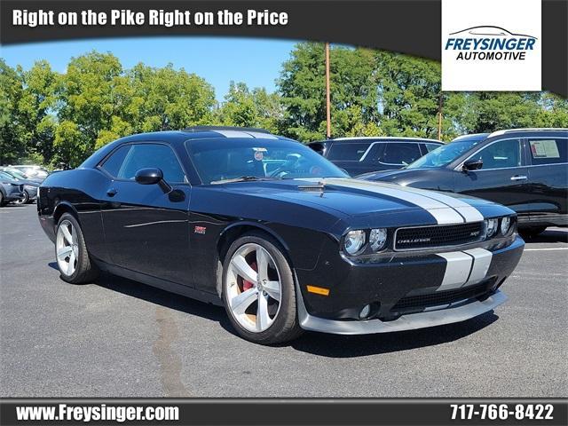 2011 dodge challenger srt8