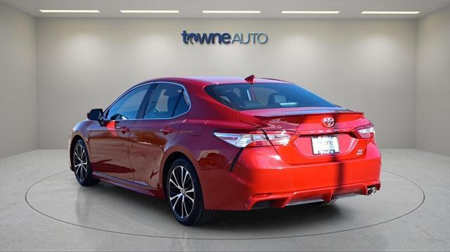 2020 toyota camry se