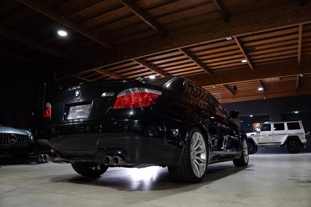 2007 bmw m5 sedan 4d