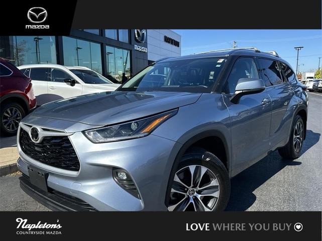 2021 toyota highlander xle