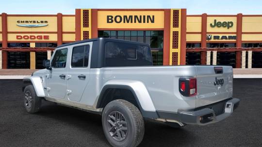 2024 Jeep Gladiator
