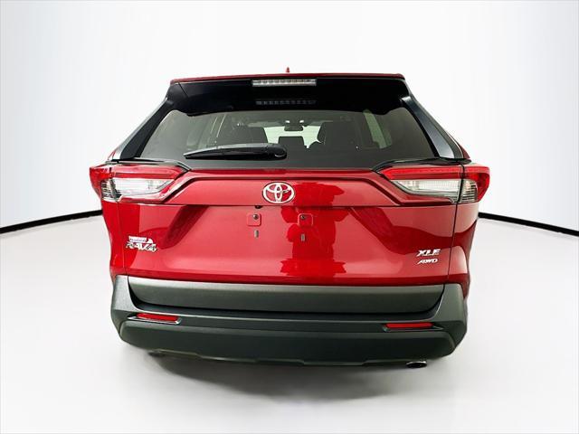2022 toyota rav4 xle premium