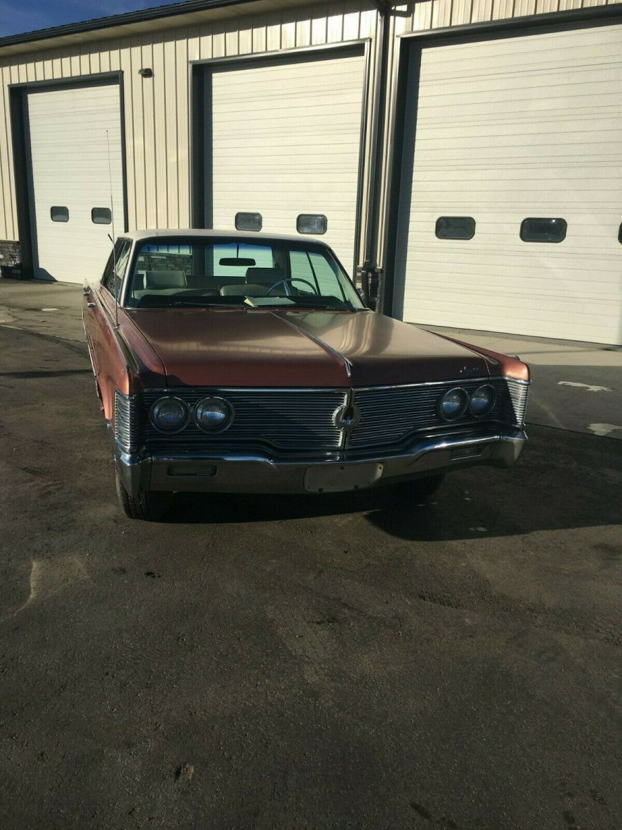 1968 chrysler imperial crown hardtop