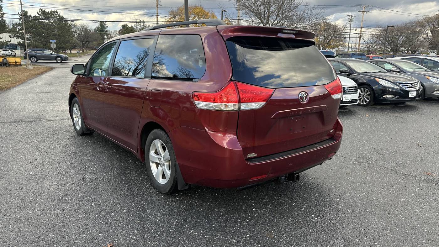 2012 toyota sienna