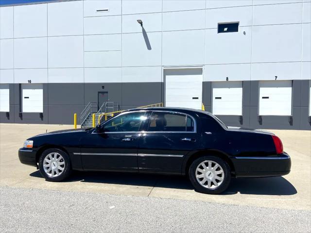 2009 lincoln town car signature