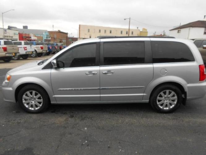 2012 chrysler town and country touring-l touring-l 4dr mini-van for sale in cut bank, montana