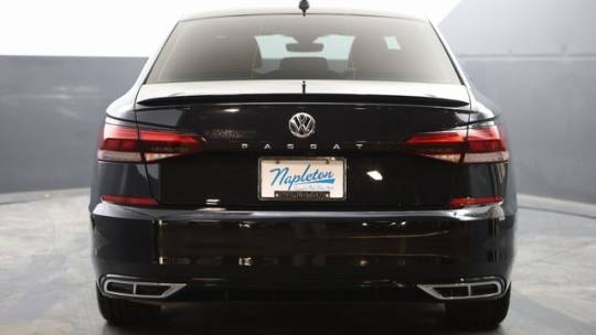2021 Volkswagen Passat (North America and China)