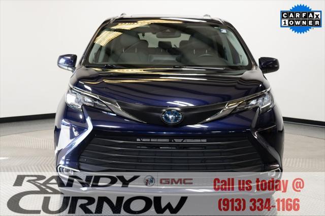 2022 toyota sienna xle 8 passenger