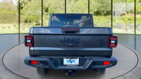 2024 Jeep Gladiator