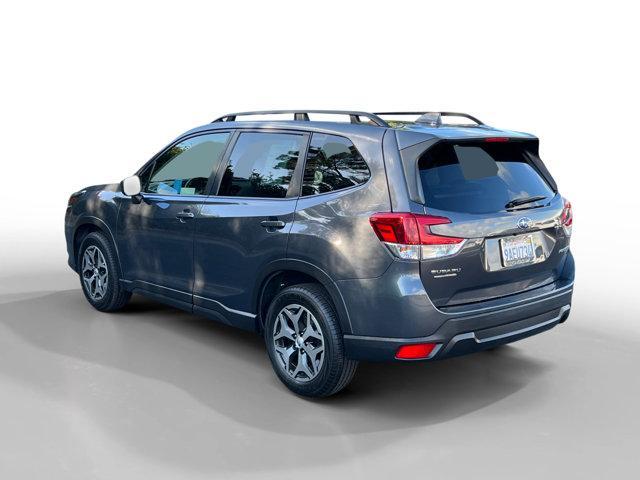 2022 subaru forester premium