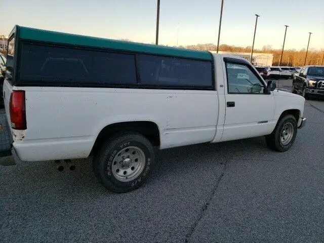 1988 chevrolet c/k 2500, with 124165 miles available now!