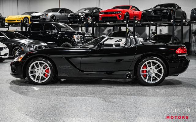 2005 dodge viper srt10