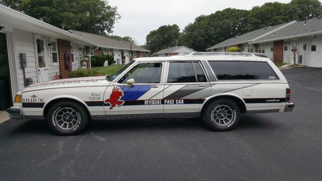 1988 buick lesabre stationwagon indy 500 pace car replica