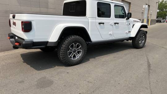 2024 Jeep Gladiator