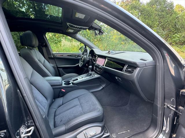 2020 porsche macan base